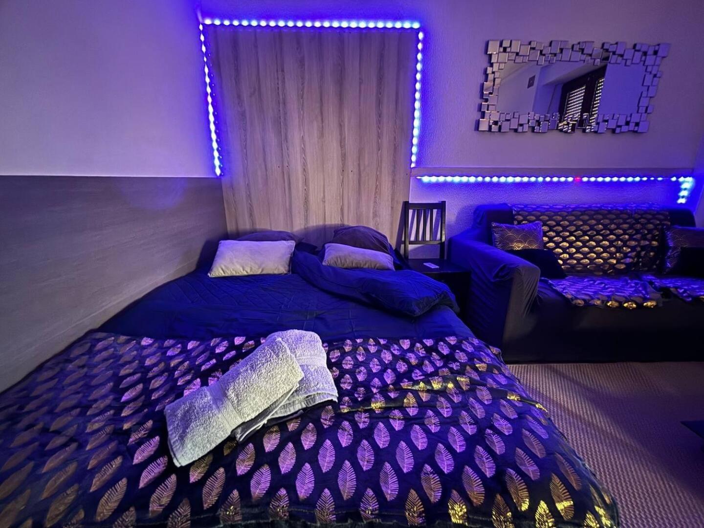 Apartamento Le Lorrain Wifi Un Sejour A Part Metz Exterior foto
